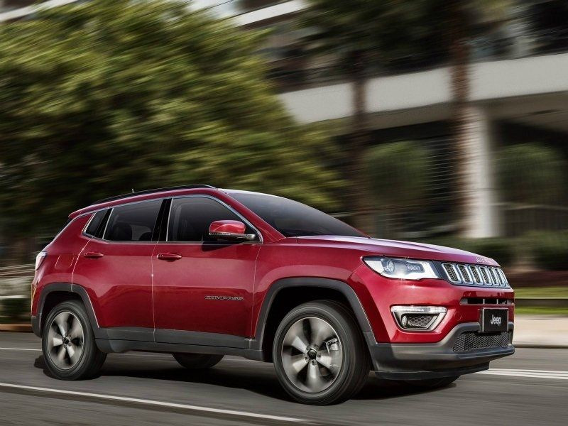 Katsaus kompaktista crossoverista Jeep Compass
