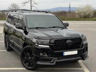 Toyota Land Cruiser 200 2007–2021 Korisarja 2016↗ (TRD 2021) Musta väri kuva 11