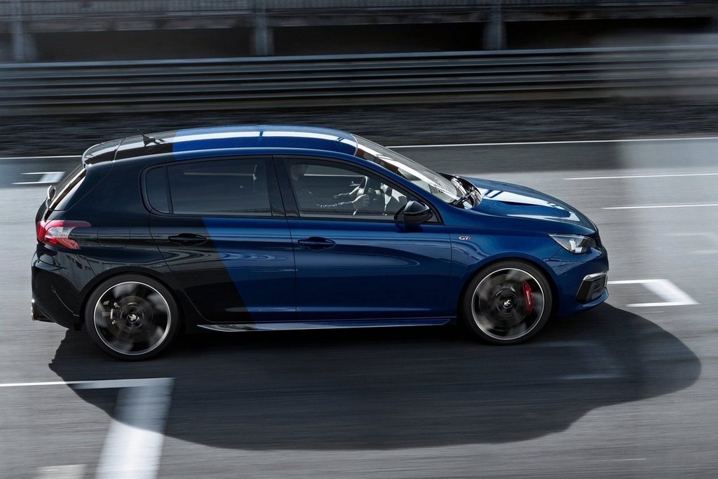 Koeajo: viisiovinen hot hatch Peugeot 308 GTi