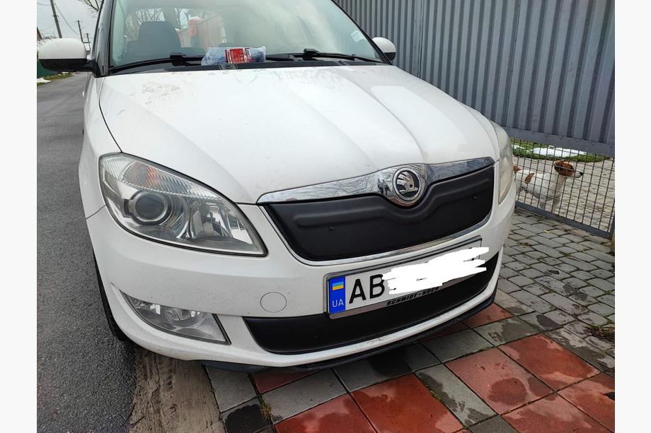 Skoda Roomster 2006–2015 Maskisuoja talvikäyttöön (2011-2014, alempi) Matta Kuva 6