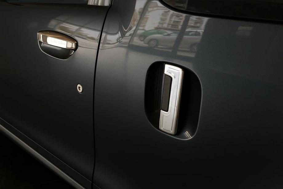 Renault Dokker 2013–2022 Ovenkahvan suojakuoret (4 kpl, ruostumaton teräs) OmsaLine – italialainen ruostumaton teräs Image