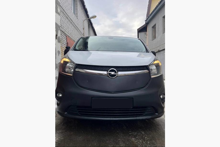 Opel Vivaro 2015–2019 Talvisuoja etusäleikköön Kiiltävä Kuva 3