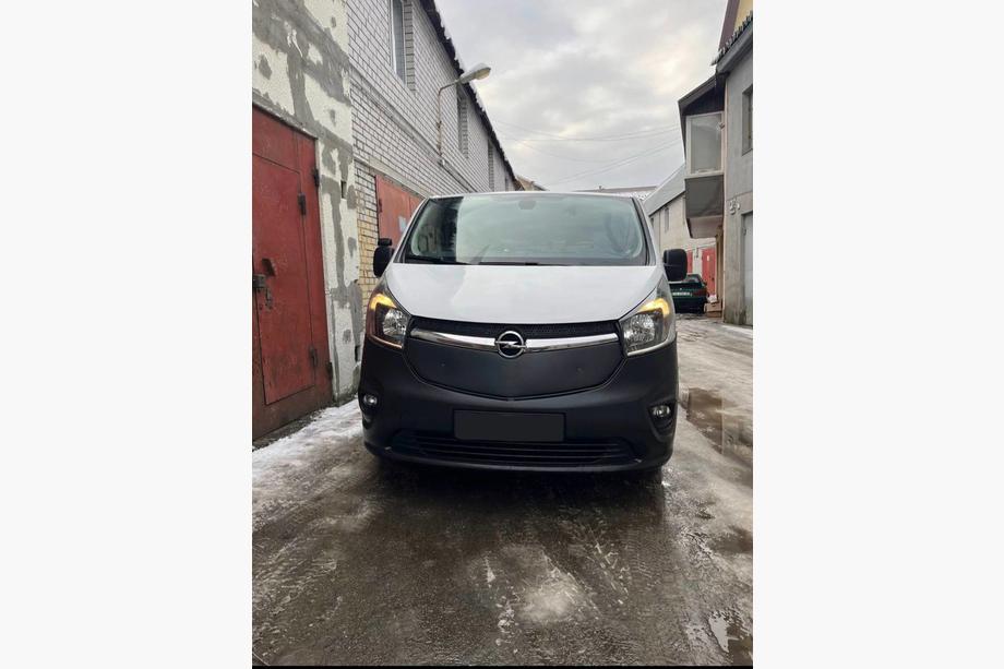 Opel Vivaro 2015–2019 Talvisuoja etusäleikköön Kiiltävä Kuva 4