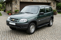 Chevrolet Niva 1998–2020 Allmond Black sivuaskelmat (2 kpl, alumiini) kuva 1