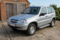 Chevrolet Niva 1998–2020 Maya V2 sivuportaat (2 kpl, alumiini) kuva 1