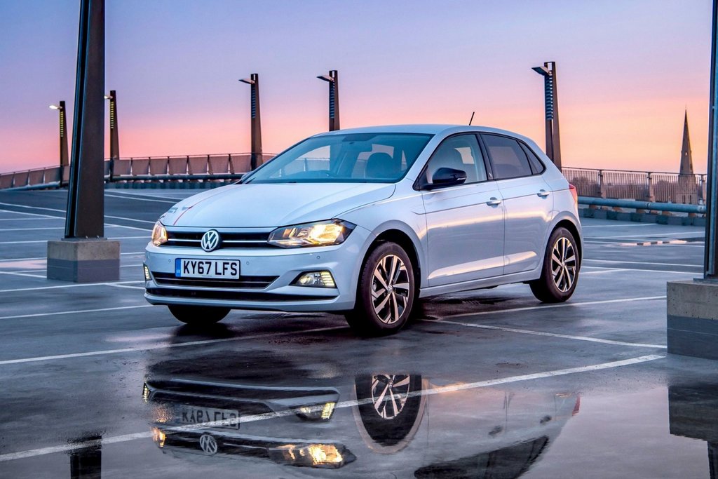 Viisiovinen Volkswagen Polo -viistoperä kuudennessa sukupolvessa