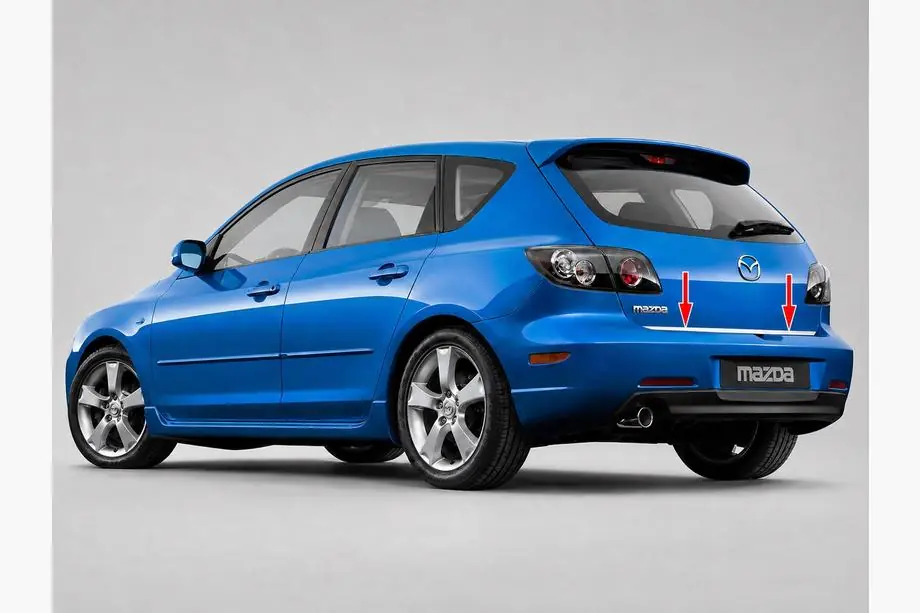 Mazda 3 2003–2009 Tavaratilan kynnyssuoja HB (ruostumaton teräs) Kuva 1
