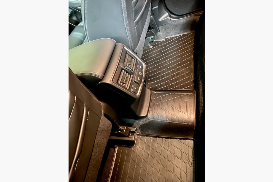 Subaru Forester 2018–2024 Takatunnelimatto (Stingray Premium) Kuva 4