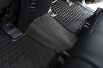 Toyota Land Cruiser Prado 150 2009–2023 Takatunnelimatto (Stingray Premium) kuva 3