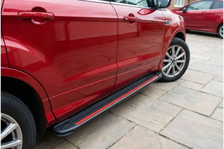 Ford Kuga/Escape 2013–2019 Sivuporrassarja Maya Red (2 kpl, alumiini) Image