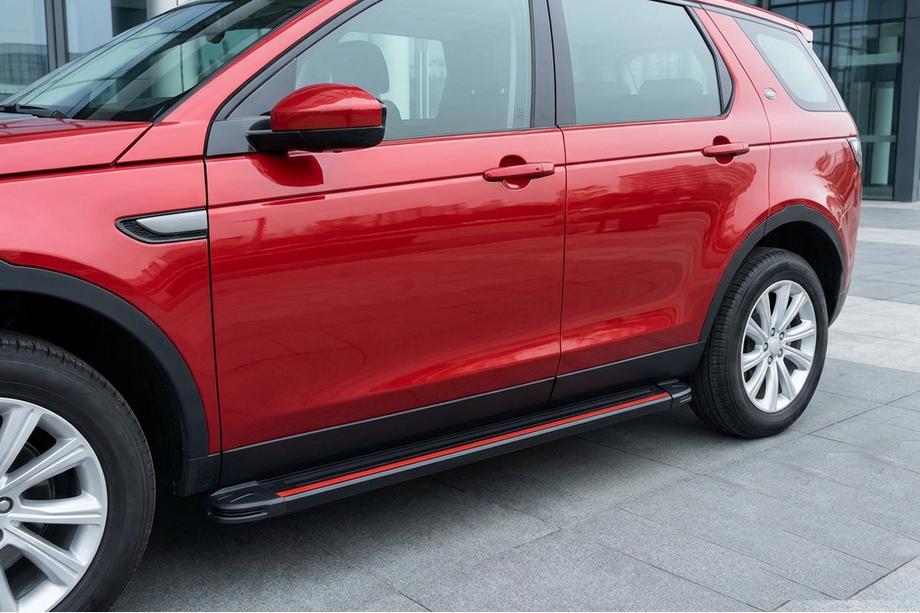 Land Rover Discovery Sport 2014– Sivuporrassarja Maya Red (2 kpl, alumiini) Image