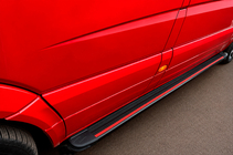 Mercedes Sprinter W906 2006–2018 Sivuaskelmat Maya Red (2 kpl, alumiini) Pitkä / Erittäin pitkä kuva 3