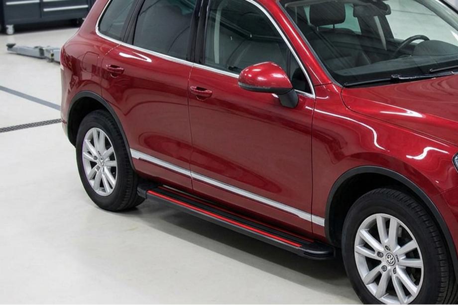 Porsche Cayenne 2003–2010 Sivuaskelmat Maya Red (2 kpl, alumiini) Image