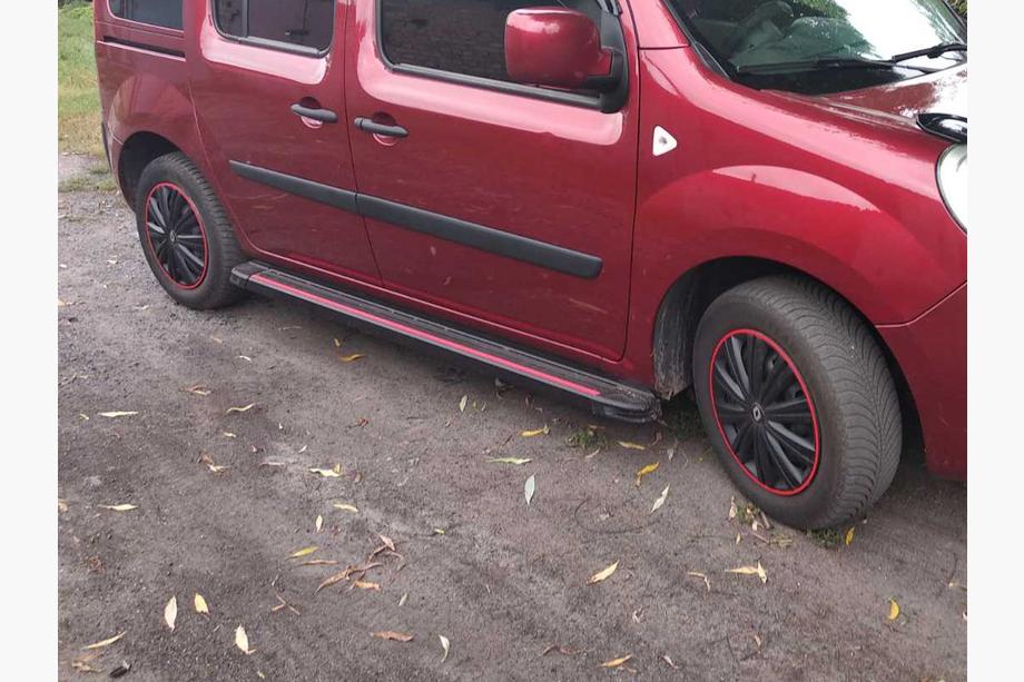 Renault Kangoo 2008–2020 Sivuaskelmat Maya Red (2 kpl, alumiini) Lyhyt akseliväli Image