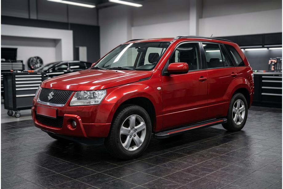 Suzuki Grand Vitara 2005–2017 Sivuaskelmat Maya Red (2 kpl, alumiini) Kuva 1