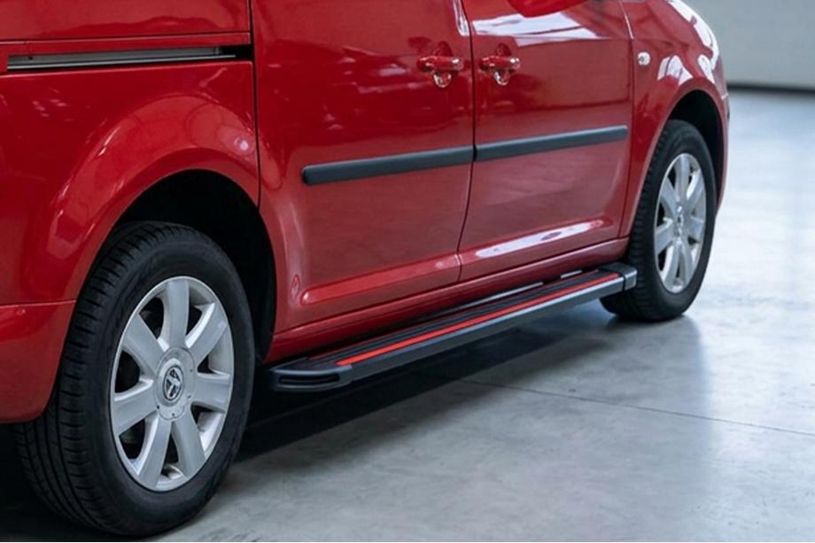 Volkswagen Caddy 2010–2015 Sivuaskelmat Maya Red (2 kpl, alumiini) Image