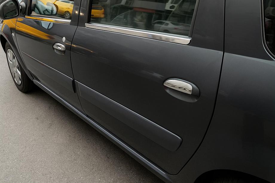 Lada Largus 2012– Ikkunoiden ulkoreunalistat (4 kpl, ruostumaton teräs) Kuva 4