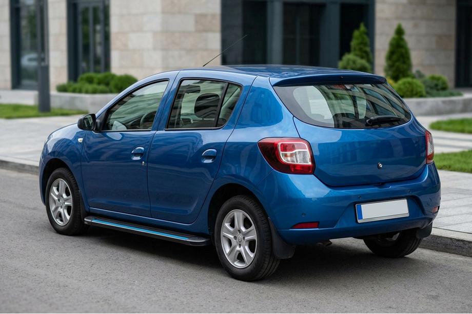 Dacia Sandero 2013–2020 Maya Blue sivuaskelmat (2 kpl, alumiini) Kuva 1