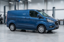 Ford Custom 2013–2022 Maya Blue sivuaskelmat (2 kpl, alumiini) kuva 1