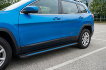 Jeep Cherokee KL 2013– Maya Blue sivuaskelmat (2 kpl, alumiini) kuva 1