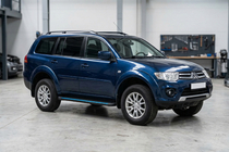 Mitsubishi Pajero Sport 2008–2015 Maya Blue sivuaskelmat (2 kpl, alumiini) kuva 1