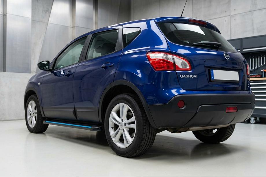 Nissan Qashqai 2007–2010 Sivuporrassarja Maya Blue-Black (2 kpl, alumiini) Image