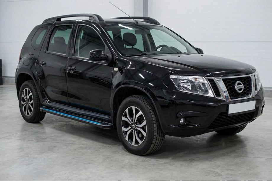 Nissan Terrano 2014– Maya Blue sivuaskelmat (2 kpl, alumiini) Image