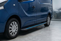 Renault Trafic 2001–2015 Sivuporrassarja Maya Blue-Black (2 kpl, alumiini) kuva 1