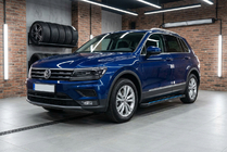 Volkswagen Tiguan 2016–2023 Maya Blue sivuaskelmat (2 kpl, alumiini) kuva 1