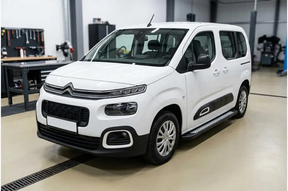 Citroen Berlingo/Multispace 2018– Sivuastinlaudat New Vision Black (2 kpl, alumiini) Image