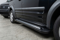Ford Connect 2002–2006 Sivuastinlaudat New Vision Black (2 kpl, alumiini) Maxi-alusta kuva 1