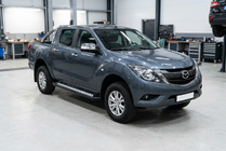 Mazda BT-50 2012– Sivuastinlaudat New Vision Black (2 kpl, alumiini) kuva 1