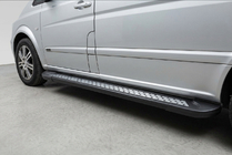 Mercedes Viano 2004–2014 Sivuastinlaudat New Vision Black (2 kpl, alumiini) kuva 1