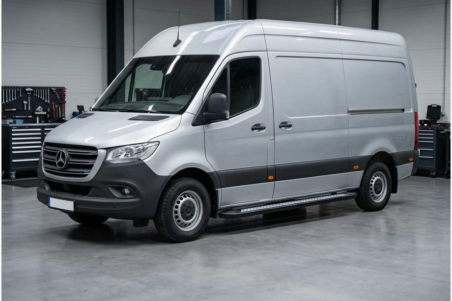 Mercedes Sprinter W907/W910 2018– Sivuastinlaudat New Vision Black (2 kpl, alumiini) Image