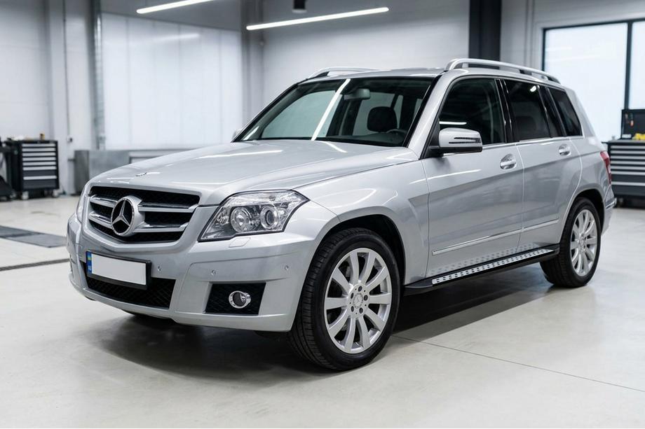 Mercedes GLK-sarja X204 2008–2015 Sivuastinlaudat New Vision Black (2 kpl, alumiini) Kuva 1