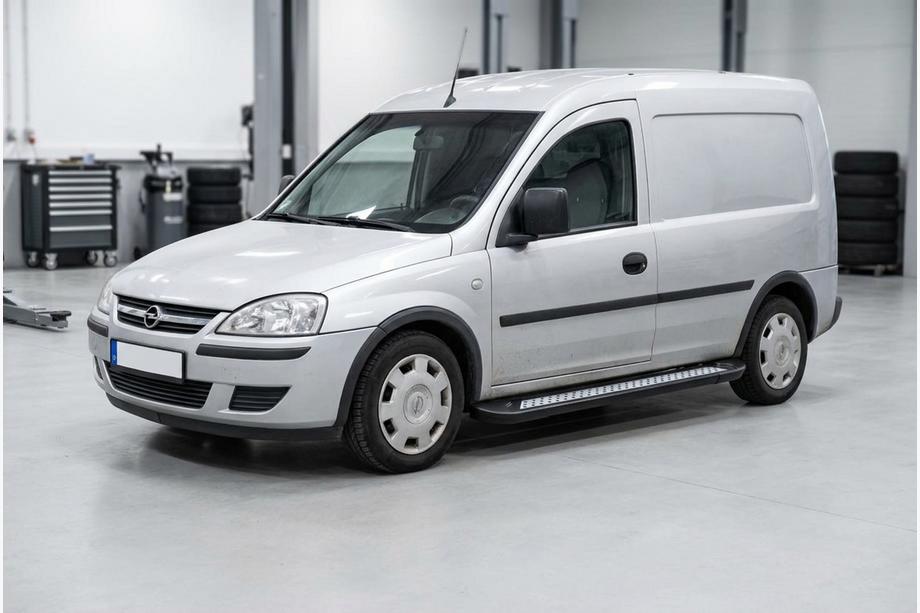 Opel Combo 2002–2012 Sivuastinlaudat New Vision Black (2 kpl, alumiini) Image