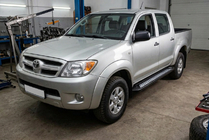 Toyota Hilux 2006–2015 Sivuastinlaudat New Vision Black (2 kpl, alumiini) kuva 1
