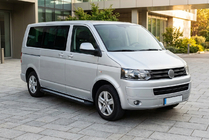 Volkswagen T5 2010–2015 Sivuastinlaudat New Vision Black (2 kpl, alumiini) Lyhyt akseliväli kuva 1