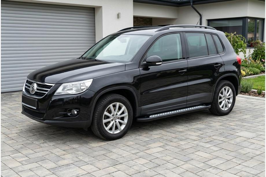 Volkswagen Tiguan 2007–2016 Sivuastinlaudat New Vision Black (2 kpl, alumiini) Image