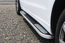 Audi Q5 2017–2025 Tayga V2 sivukynnykset (2 kpl, alumiini) kuva 5