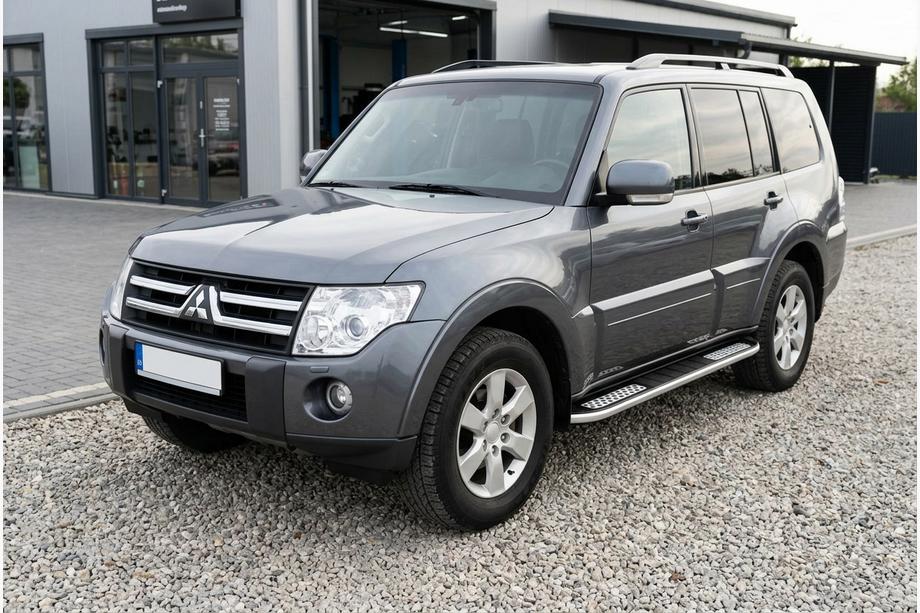 Mitsubishi Pajero Wagon IV 2006–2021 Tayga V2 sivukynnykset (2 kpl, alumiini) Image