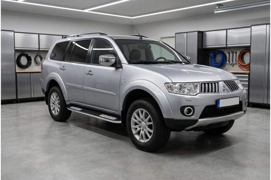 Mitsubishi Pajero Sport 2008–2015 Tayga V2 sivukynnykset (2 kpl, alumiini) Image