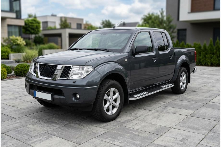 Nissan Navara 2006–2015 Tayga V2 sivukynnykset (2 kpl, alumiini) Image
