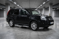Nissan X-trail T31 2007–2014 Tayga V2 sivukynnykset (2 kpl, alumiini) kuva 1