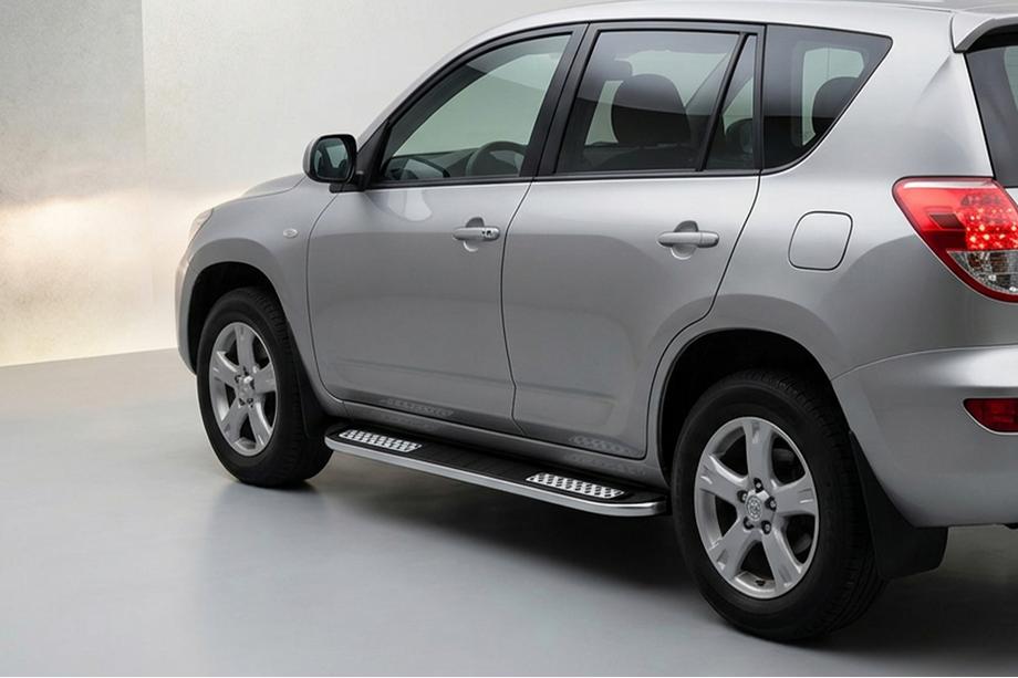 Toyota Rav 4 2006–2013 Tayga V2 sivukynnykset (2 kpl, alumiini) Kuva 1