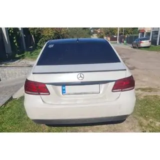 Takavalot (sarja, facelift) Mercedes E-sarja W212 2009–2016 kuva 4