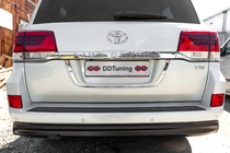 Toyota Land Cruiser 200 2007–2021 Vakio rekisterikilven pidike Musta kuva 3