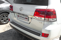 Toyota Land Cruiser 200 2007–2021 Vakio rekisterikilven pidike Musta kuva 10
