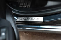 Renault Megane IV 2016–2025 OmsaLine kynnyslistat (4 kpl, ruostumaton teräs) kuva 3