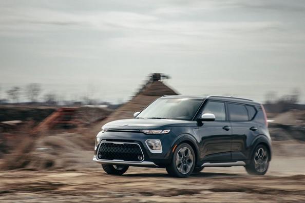 Kompaktin crossover KIA Soulin uusi sukupolvi